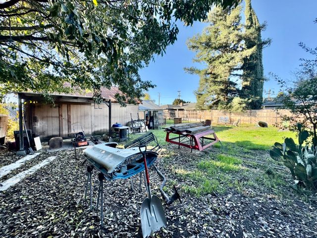 2863 Butte House Rd, Yuba City, CA 95993