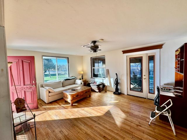 2863 Butte House Rd, Yuba City, CA 95993