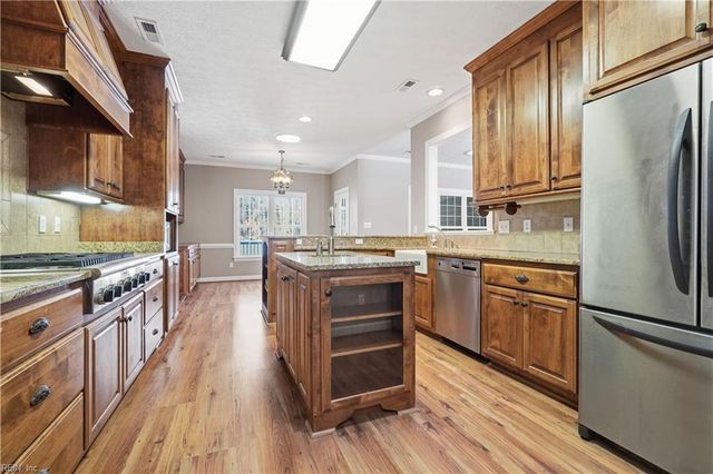 111 Lance WAY, Yorktown, VA 23693