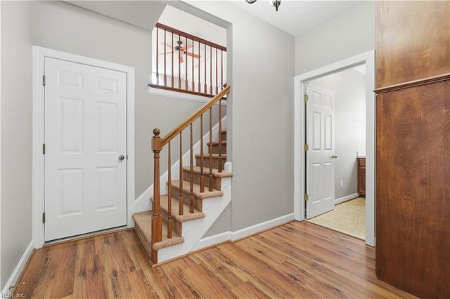 111 Lance WAY, Yorktown, VA 23693