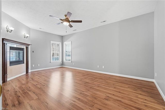 111 Lance WAY, Yorktown, VA 23693