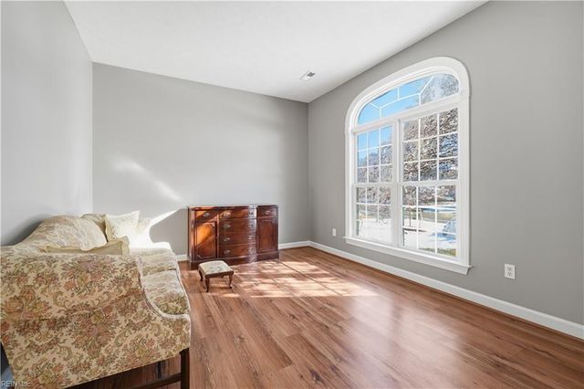 111 Lance WAY, Yorktown, VA 23693