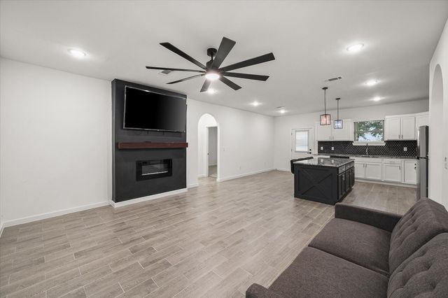 6771 NW County Road 1146, Barry, TX 75102