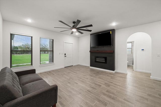 6771 NW County Road 1146, Barry, TX 75102