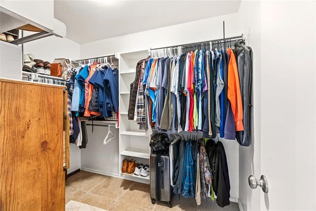 713 N Cherokee Way, Mustang, OK 73064