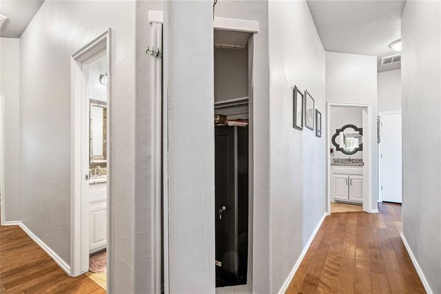 713 N Cherokee Way, Mustang, OK 73064