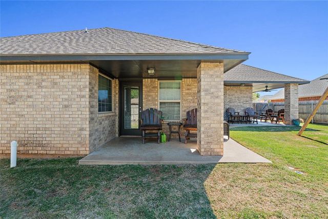 713 N Cherokee Way, Mustang, OK 73064