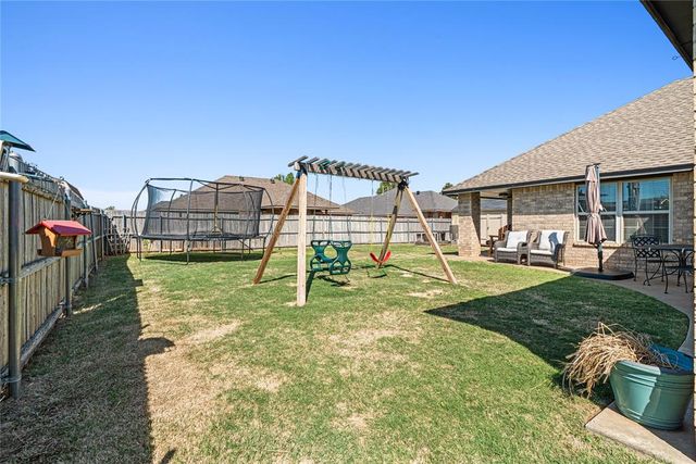 713 N Cherokee Way, Mustang, OK 73064