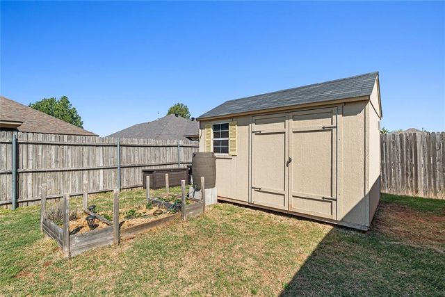 713 N Cherokee Way, Mustang, OK 73064