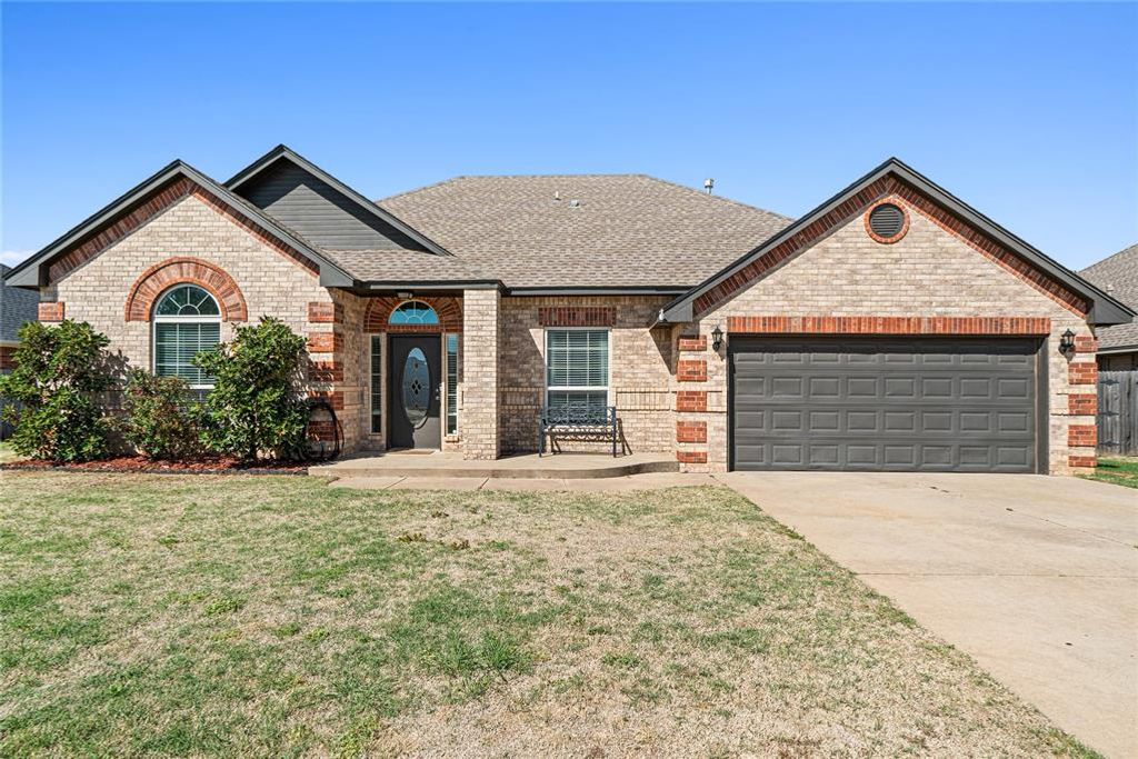 713 N Cherokee Way, Mustang, OK 73064