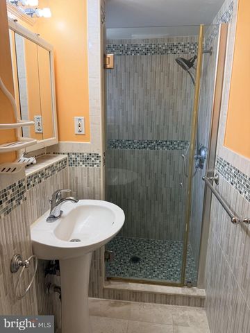 106 ADRIENNE AVE, Blackwood, NJ 08012