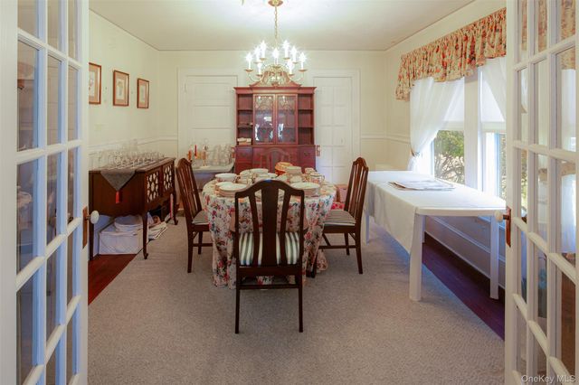 80 Lewis Street, Southampton, NY 11968