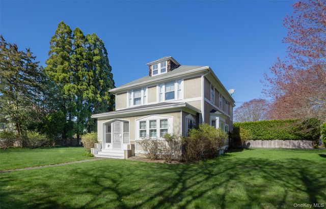 80 Lewis Street, Southampton, NY 11968