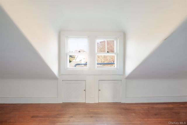 80 Lewis Street, Southampton, NY 11968