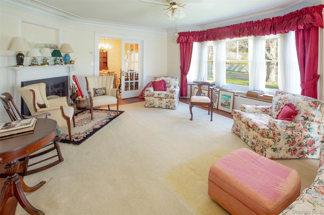 80 Lewis Street, Southampton, NY 11968