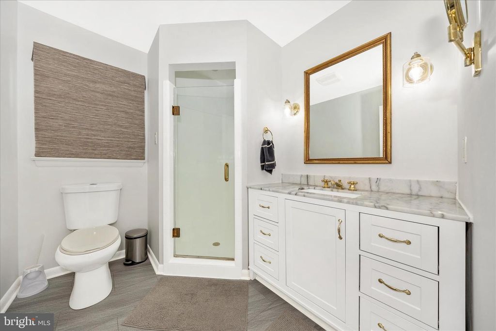Image 21 of property listing at 212 BAUGHMANS LN, Frederick, MD 21702