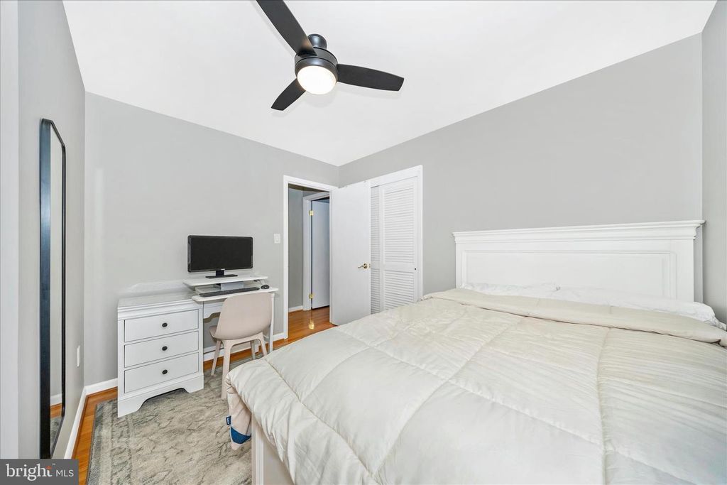 Image 27 of property listing at 212 BAUGHMANS LN, Frederick, MD 21702