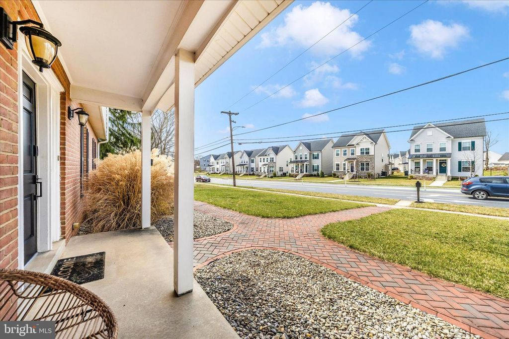 Image 43 of property listing at 212 BAUGHMANS LN, Frederick, MD 21702
