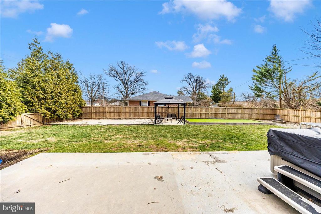 Image 55 of property listing at 212 BAUGHMANS LN, Frederick, MD 21702