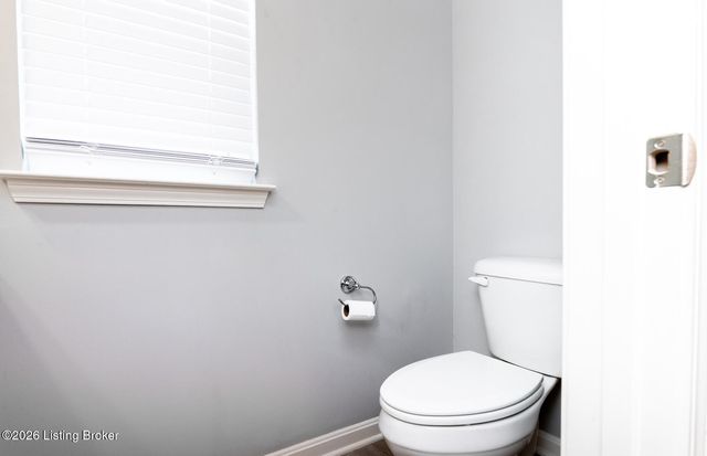 12007 Parkview Trace Dr, Louisville, KY 40229