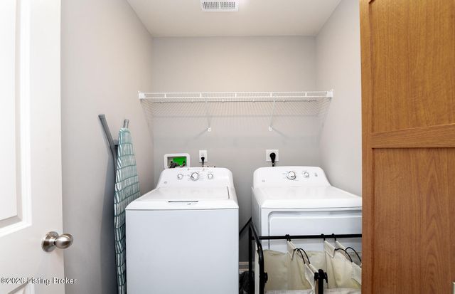 12007 Parkview Trace Dr, Louisville, KY 40229