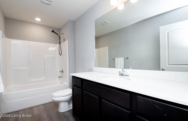 12007 Parkview Trace Dr, Louisville, KY 40229