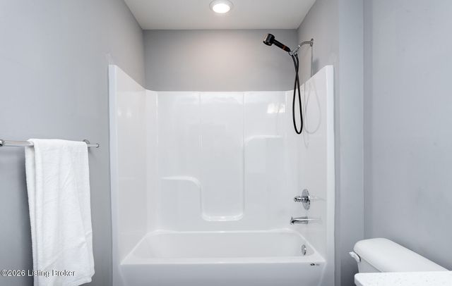 12007 Parkview Trace Dr, Louisville, KY 40229