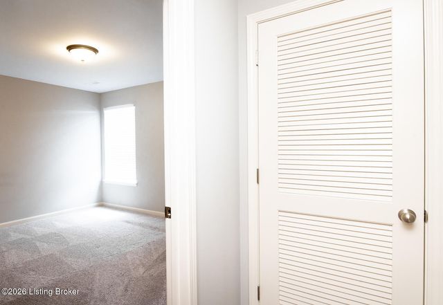 12007 Parkview Trace Dr, Louisville, KY 40229