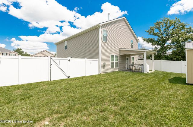 12007 Parkview Trace Dr, Louisville, KY 40229