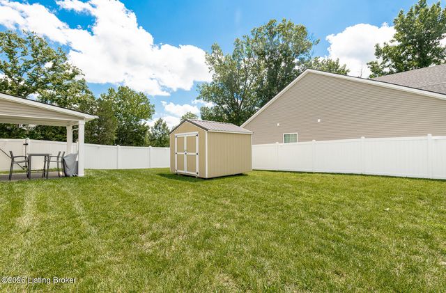 12007 Parkview Trace Dr, Louisville, KY 40229