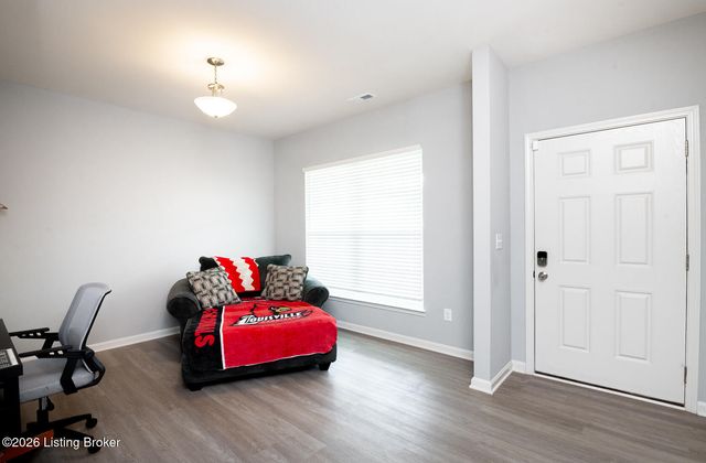 12007 Parkview Trace Dr, Louisville, KY 40229