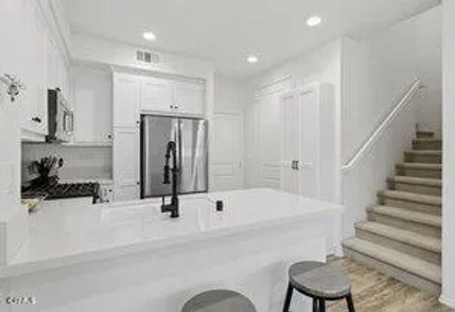 401 Castiano Street, Camarillo, CA 93012