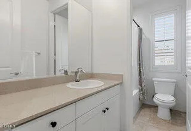 401 Castiano Street, Camarillo, CA 93012