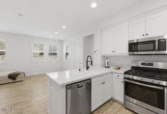 401 Castiano Street, Camarillo, CA 93012