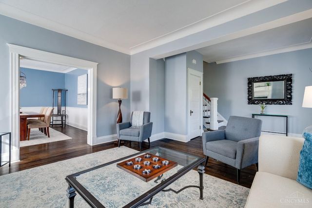 3767 Hyde Park Avenue, Cincinnati, OH 45209