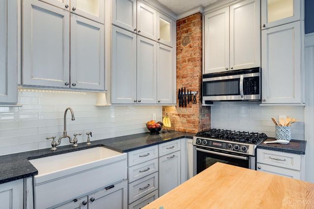 3767 Hyde Park Avenue, Cincinnati, OH 45209