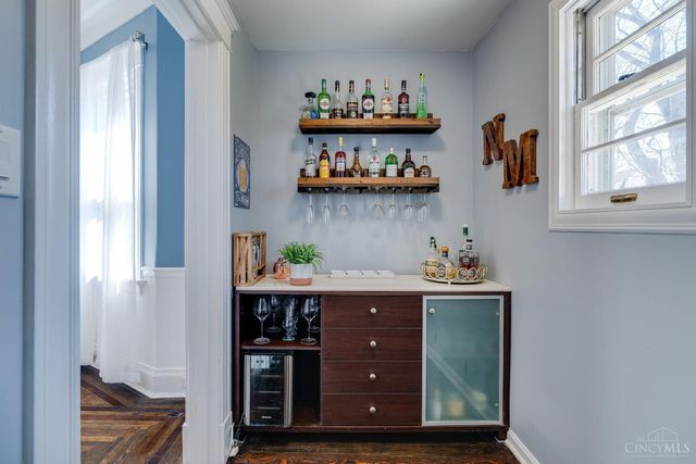 3767 Hyde Park Avenue, Cincinnati, OH 45209