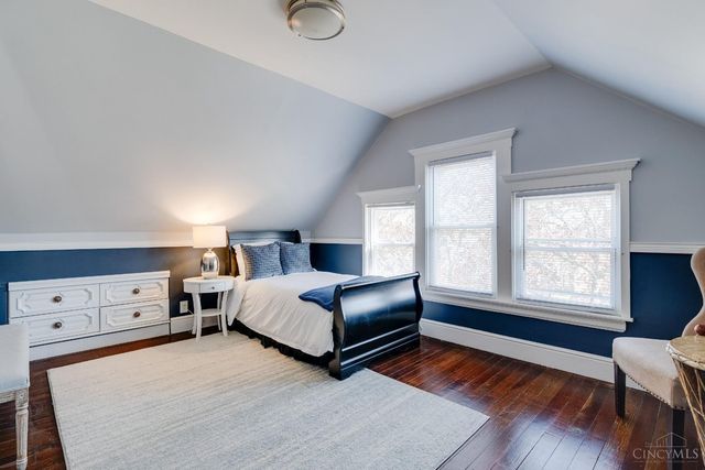 3767 Hyde Park Avenue, Cincinnati, OH 45209