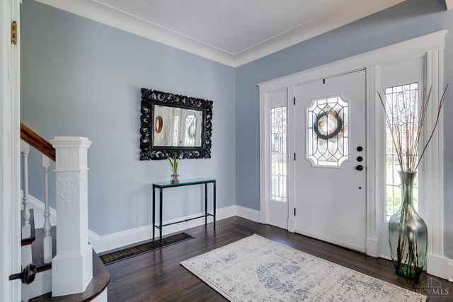 3767 Hyde Park Avenue, Cincinnati, OH 45209