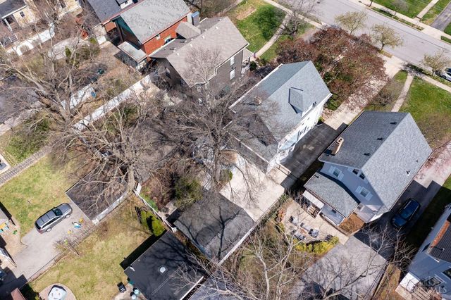 3767 Hyde Park Avenue, Cincinnati, OH 45209