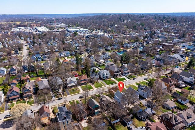 3767 Hyde Park Avenue, Cincinnati, OH 45209