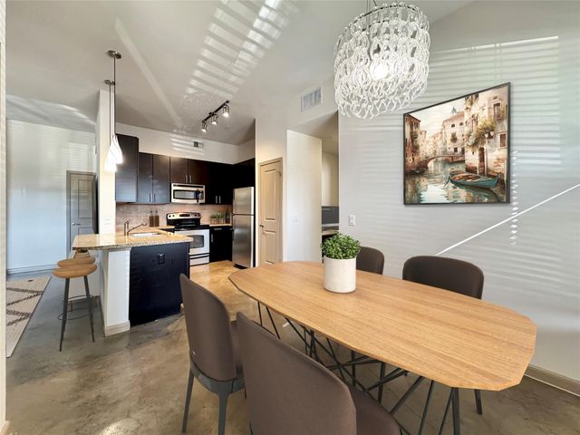 306 Mcgowen Street 1406, Houston, TX 77006
