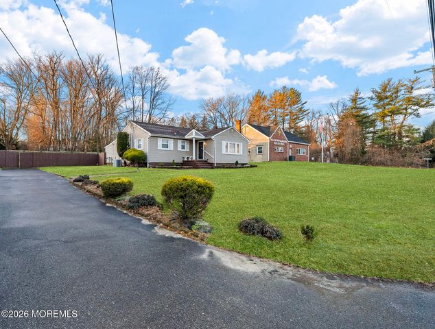 13 Sanford Street, Manalapan, NJ 07726