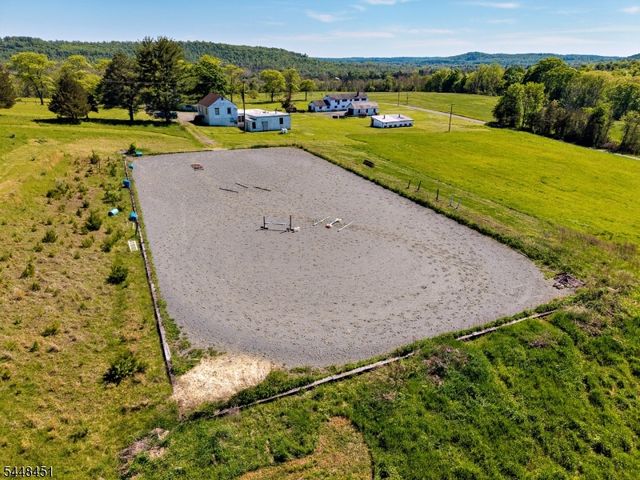 60 Hunter Rd, West Amwell Twp., NJ 08530