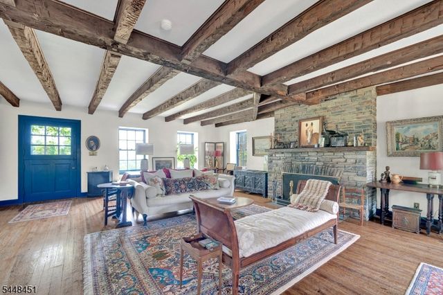60 Hunter Rd, West Amwell Twp., NJ 08530