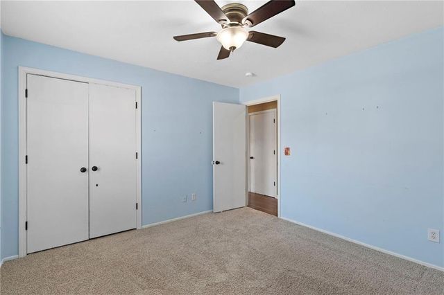 1212 E Frontier Lane, Olathe, KS 66062