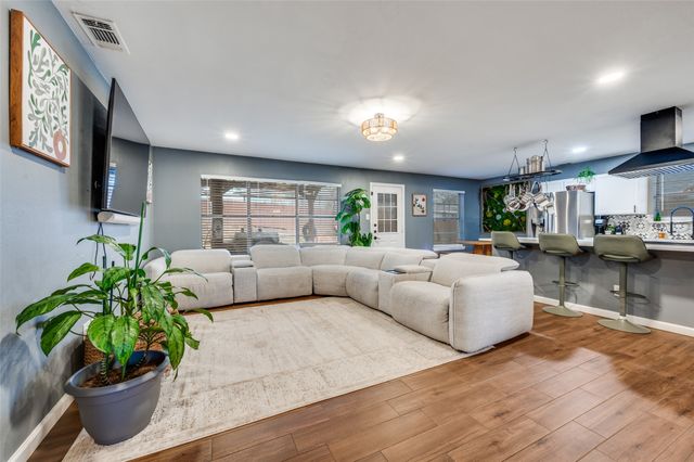 1616 Camero Drive, Carrollton, TX 75006