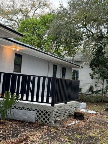 627 Newcastle Street, Brunswick, GA 31520