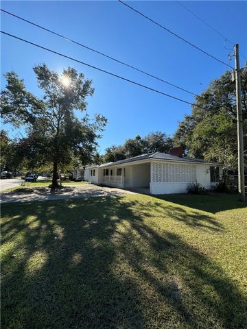 627 Newcastle Street, Brunswick, GA 31520