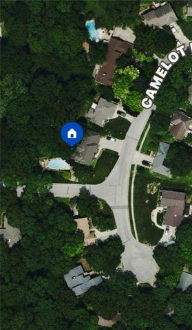 1340 Camelot Drive, Liberty, MO 64068
